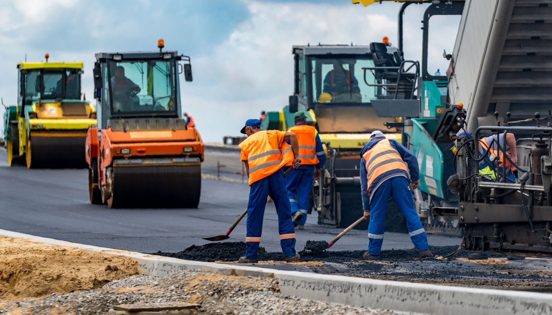 Reliable asphalt construction services in Columbus, OH for various projects.